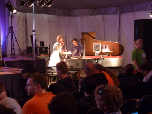 ohm2013_piano